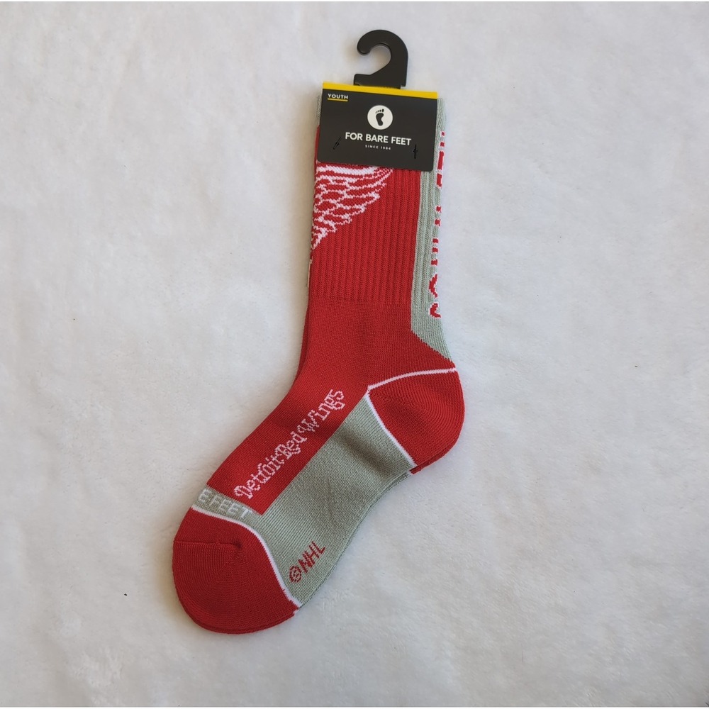 Detroit Red Wings Hockey Red Gray Logo Crew Socks For Bare Feet Youth 1-6